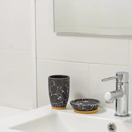 Elegante Apartamento Con Piscina